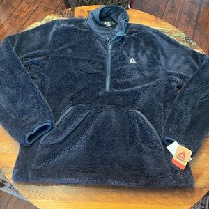 NWT Reebok Fuzzy Pullover